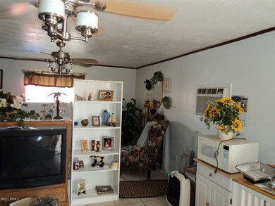 GAMEROOM OFF OF SHOP