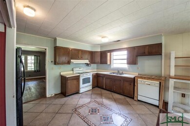 306 E 57th St, Savannah, GA 31405 - photo 6