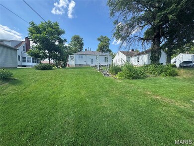 508 W Legion Ave, Columbia, IL 62236 - photo 4