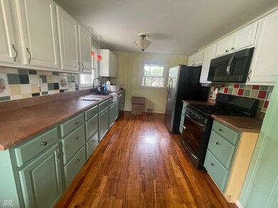 4363 Roosevelt St, Columbus, IN 47201 - photo 6