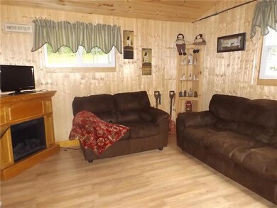 17 Hillcrest Ave, Millinocket, ME 04462 - photo 4