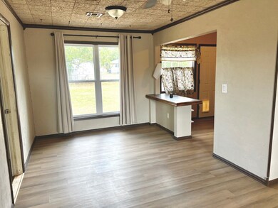 1202 Mark St, Shawnee, OK 74801 - photo 7