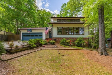 2003 San Fernando Dr, High Point, NC 27265 - photo 2