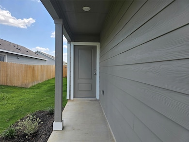 704 Commander Abbott Dr, Jarrell, TX 76537 - photo 3