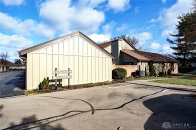 6070 Hackamore Trail unit 16, Dayton, OH 45459 - photo 3