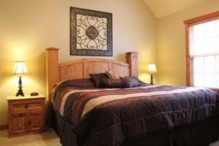 Harlan Bedroom3