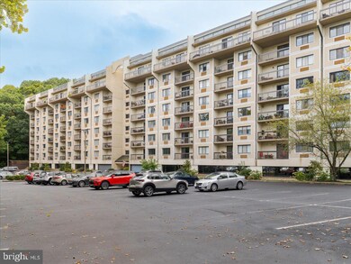 800 Avondale Rd unit 50, Wallingford, PA 19086 - photo 2