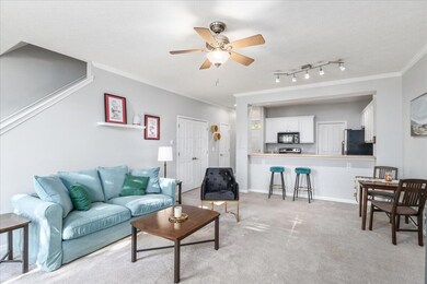 4031 Legend unit 7, Columbus, OH 43230 - photo 6