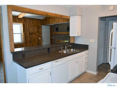 Kitchen. Brand new, tile-like vinyl floor