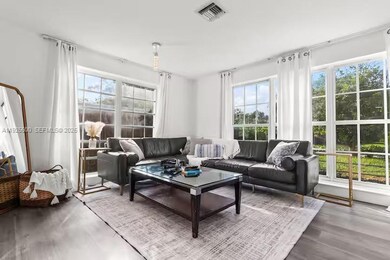 909 NE 7th St, Pompano Beach, FL 33060 - photo 5