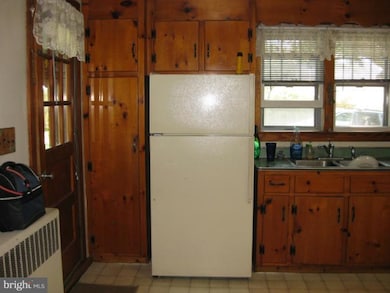 720 W Main St, Waynesboro, PA 17268 - photo 7