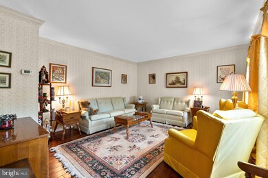 17417 Cherokee Ln, Olney, MD 20832 - photo 6