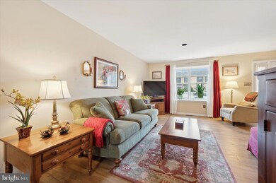 376 Scola Rd, Brookhaven, PA 19015 - photo 6