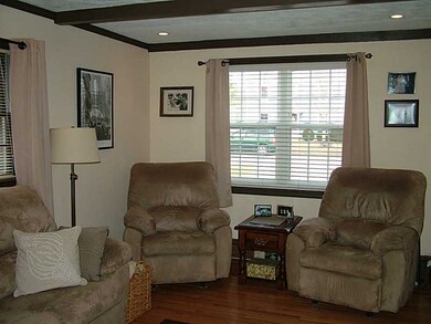 89 Kiwanee Rd, Warwick, RI 02888 - photo 6