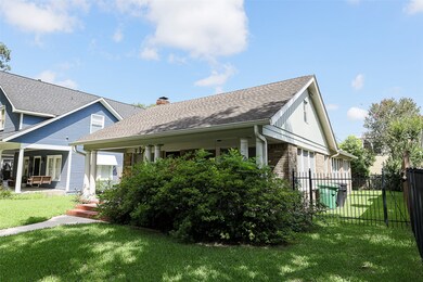 1612 California St, Houston, TX 77006 - photo 5