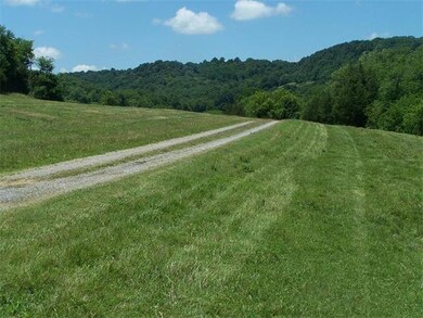 268 D Martin Rd, Shelbyville, TN 37160 - photo 2