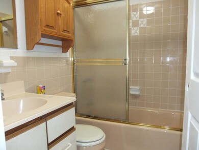 26 Chestnut St unit 11, Wakefield, MA 01880 - photo 5