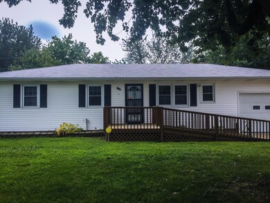 912 W San Martin St, Bolivar, MO 65613 - photo 2