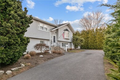 16 Shields St unit 2, Newport, RI 02840 - photo 2