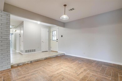 307 De la Cruz St, Weatherford, TX 76085 - photo 5