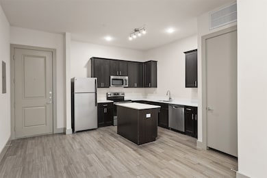 4509 Mount Vernon St unit 7, Houston, TX 77006 - photo 2