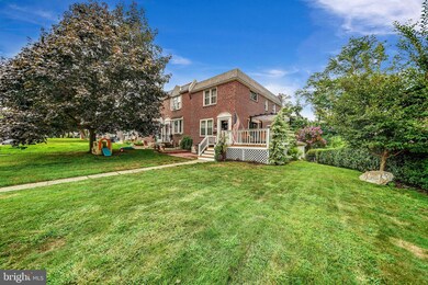 623 Crescent Dr, Glenolden, PA 19036 - photo 2