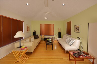 Living area: blind closed