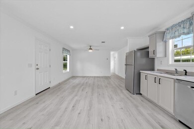 5532 Our Ln, Zephyrhills, FL 33542 - photo 6