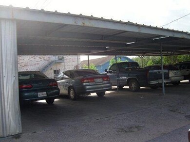 402&404 Iowa Ave, Weslaco, TX 78596 - photo 2