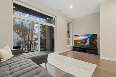 1729 N Artesian Ave unit 2, Chicago, IL 60647 - photo 3