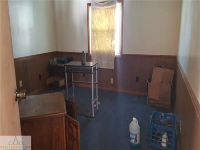 4636 Palmer St, Lansing, MI 48910 - photo 6