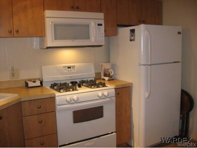 Comes With Appliances
