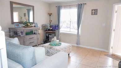 652 SW 107th Ave unit 601, Pembroke Pines, FL 33025 - photo 4