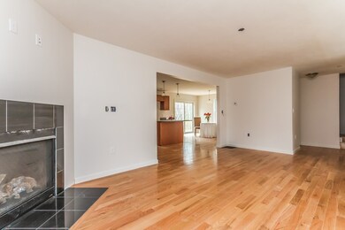 23 Palmer St, Salem, NH 03079 - photo 6