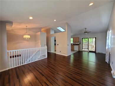 1000 Post Rd, Warwick, RI 02888 - photo 4