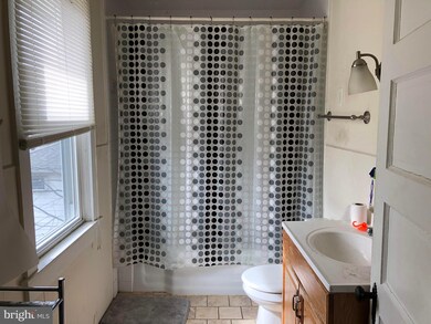 607 E Vine St, Millville, NJ 08332 - photo 4