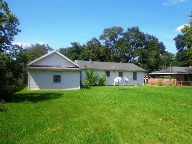 Exterior Back. Exterior back and Yard