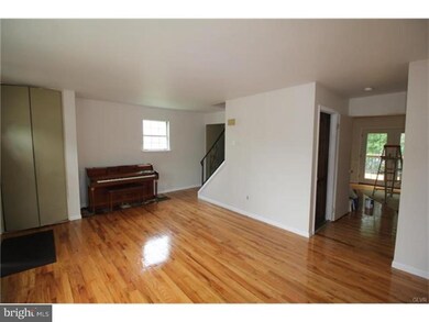 5599 Wedge Ln, Allentown, PA 18106 - photo 3