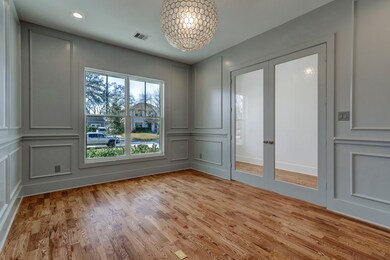 1039 W 41st St, Houston, TX 77018 - photo 3