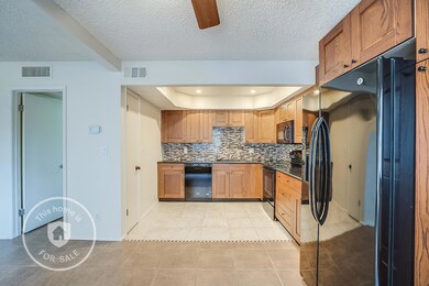 2121 S Pennington unit 26, Mesa, AZ 85202 - photo 2