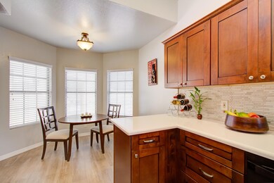 004_Casual Dining
