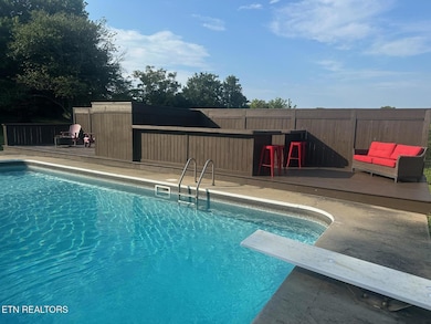 8024 Sharp Rd, Powell, TN 37849 - photo 6