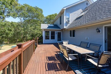 6 Bayes Hill Cir, Oak Bluffs, MA 02557 - photo 4