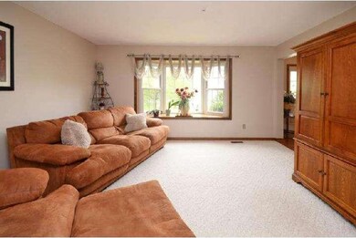 330 Metsger Way, Chalfont, PA 18914 - photo 3