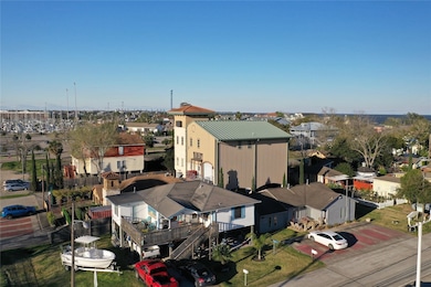 507 8th St unit 2, Kemah, TX 77565 - photo 5