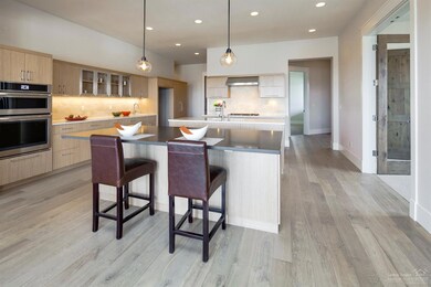 19290 Eaton Ln, Bend, OR 97702 - photo 4