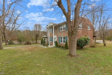 3247 Cloverwood Dr, Nashville, TN 37214 - photo 2