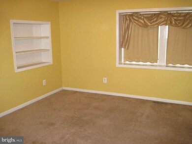 124 Berlin Ave, Brooklyn, MD 21225 - photo 6