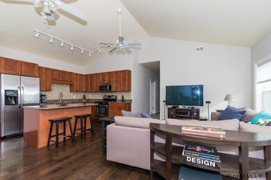 289 Jefferson St, Saratoga Springs, NY 12866 - photo 3