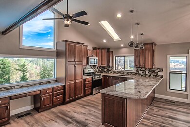 Massive Windows to bring in the Views!
